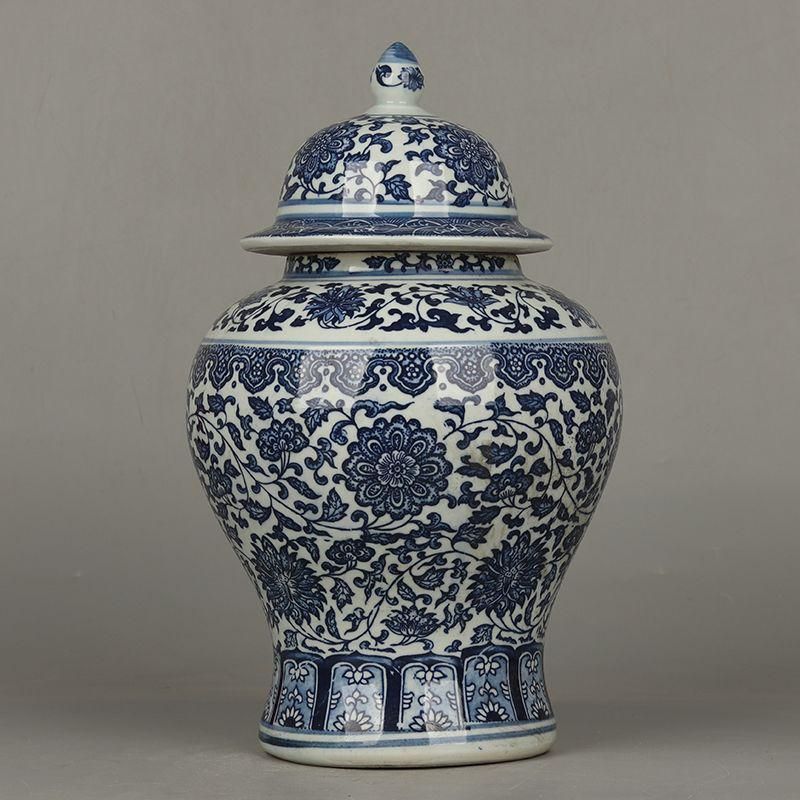 青花纏枝蓮紋将軍壺 景徳鎮 陶磁器 装飾品 現代工芸品 美術品 置物