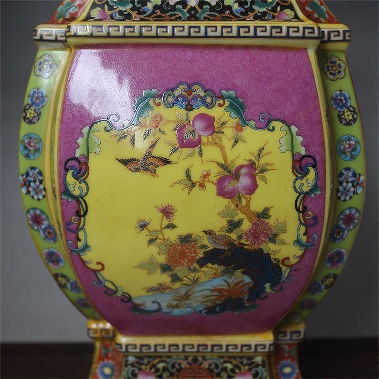 大清雍正琺瑯彩四方花鳥尊瓶 景徳鎮 陶磁器 装飾品 現代工芸品 美術品