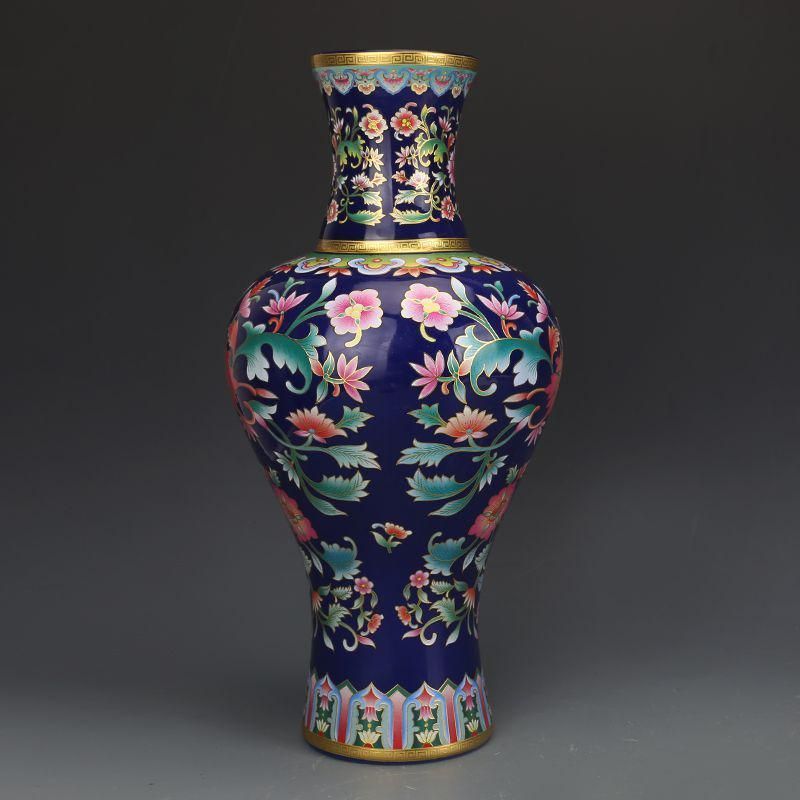 大清乾隆藍地琺瑯彩纏枝紋花瓶 景徳鎮 陶磁器 装飾品 現代工芸品 美術品 置物 大清乾隆藍地琺瑯彩纏枝紋花瓶 景徳鎮 陶磁器 装飾品 現代工芸品 美術