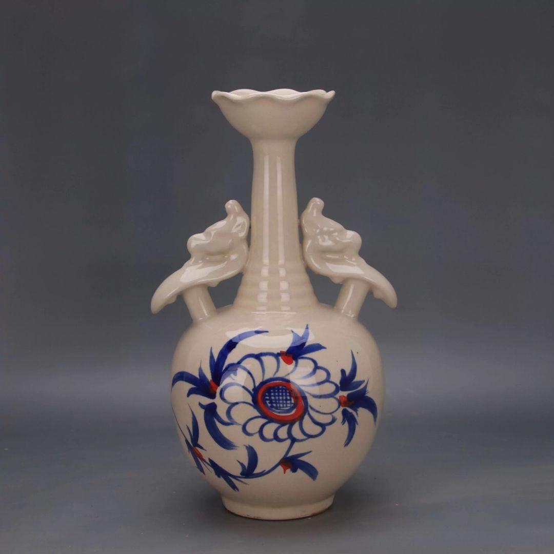 青花紅釉の両耳瓶 景徳鎮 陶磁器 装飾品 現代工芸品 美術品 置物