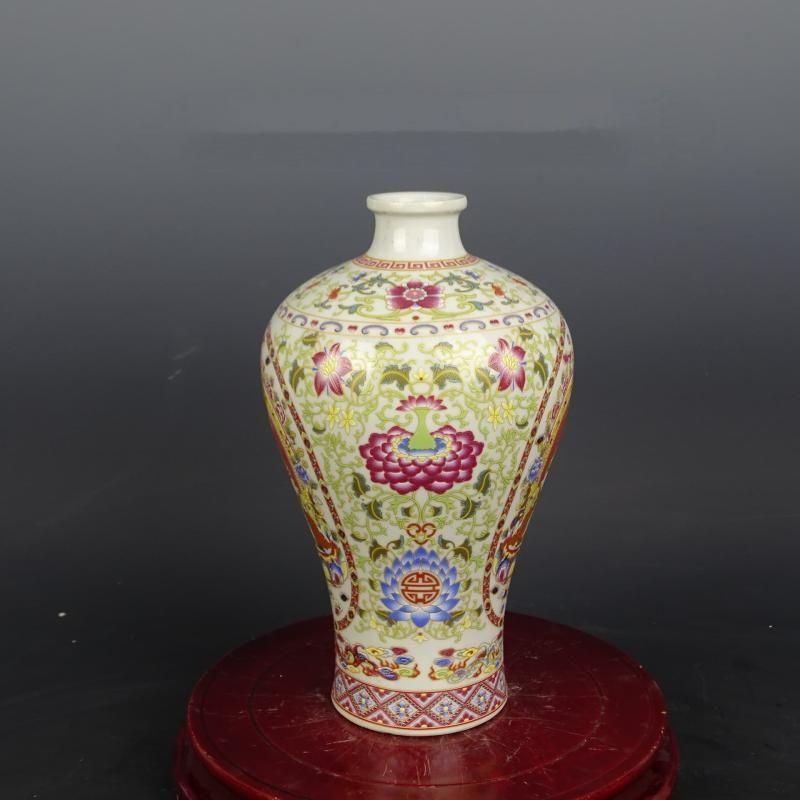 清康熙青釉粉彩タンカ紋梅瓶 景徳鎮 陶磁器 装飾品 現代工芸品 美術品 置物 清康熙青釉粉彩タンカ紋梅瓶 景徳鎮 陶磁器 装飾品