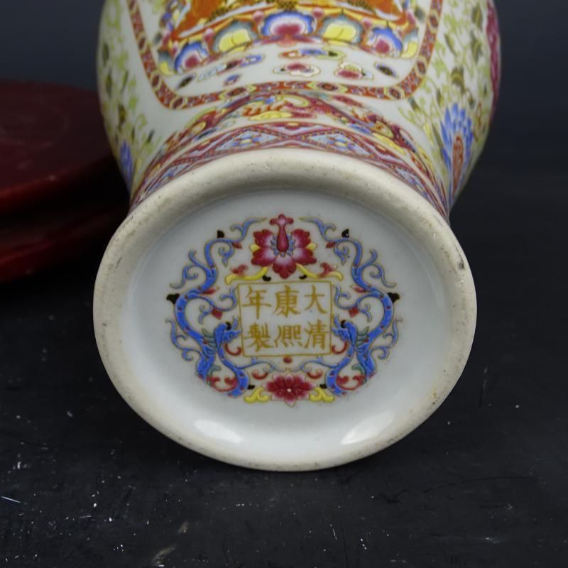 清康熙青釉粉彩タンカ紋梅瓶 景徳鎮 陶磁器 装飾品 現代工芸品 美術品 置物 清康熙青釉粉彩タンカ紋梅瓶 景徳鎮 陶磁器 装飾品