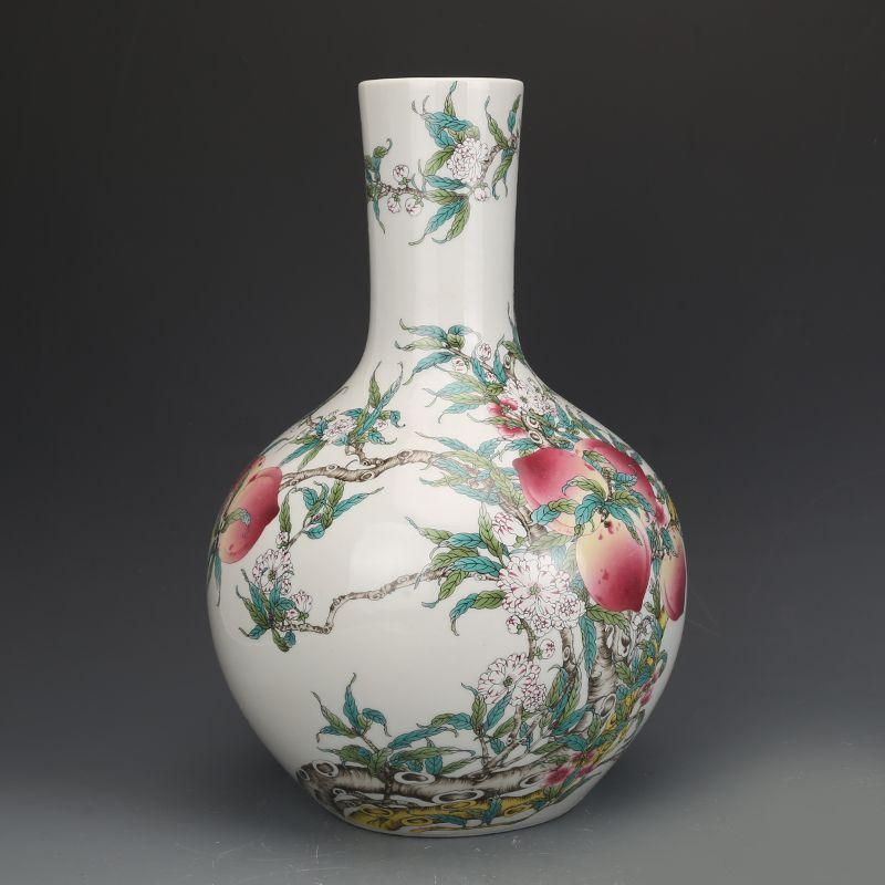 清乾隆粉彩福寿九桃天球瓶 景徳鎮 陶磁器 装飾品 現代工芸品 美術品