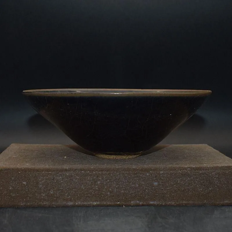 宋代吉州窯黒釉手彫り花柄笠碗 景徳鎮陶磁器 装飾品