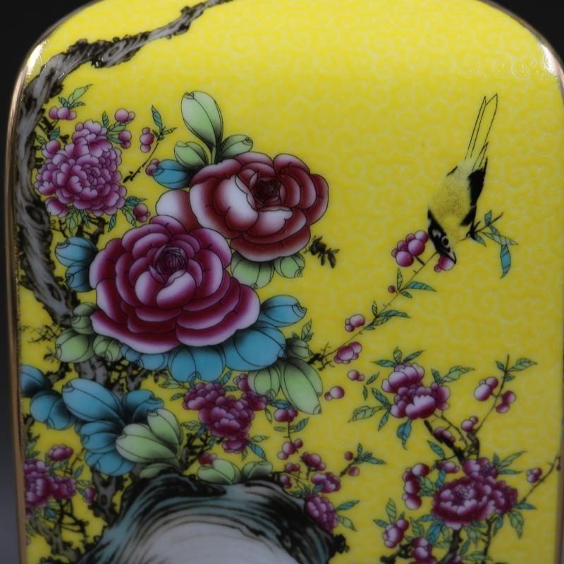 清乾隆黄地琺瑯彩花鳥四方花瓶 景徳鎮 陶磁器 装飾品 現代工芸品 美術