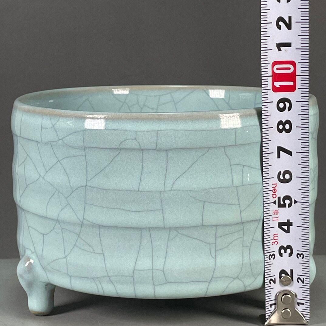 黄釉三本足香炉 美品 景徳鎮 陶磁器 装飾品 工芸品 美術品 置物 黄釉三本足香炉 美品 景徳鎮 陶磁器 装飾品 工芸品