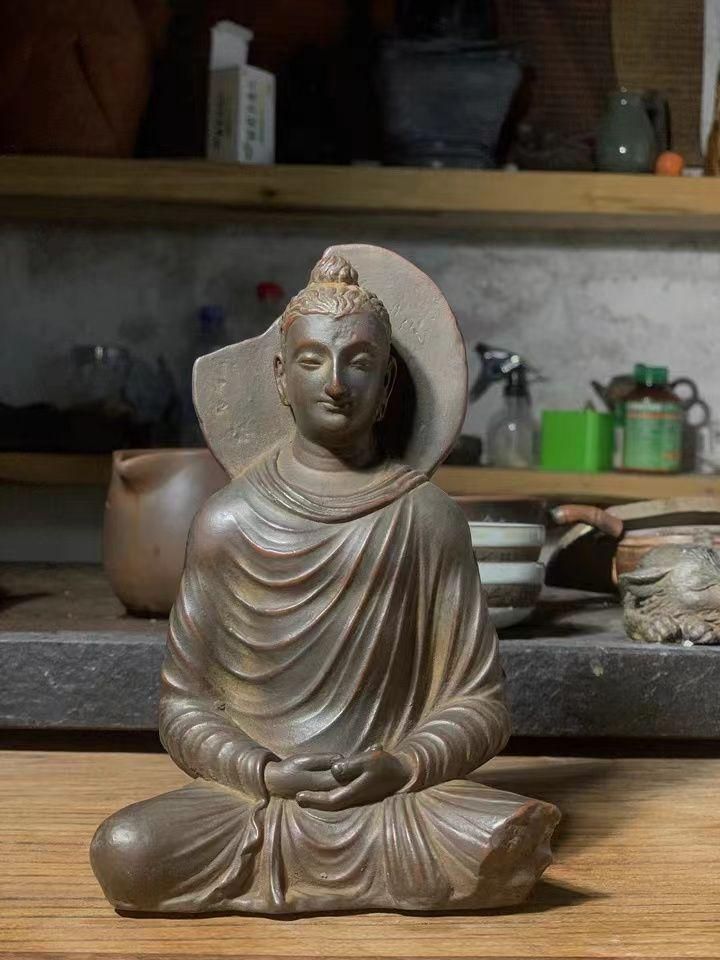 ガンダーラ禅定坐像 - メルカリ