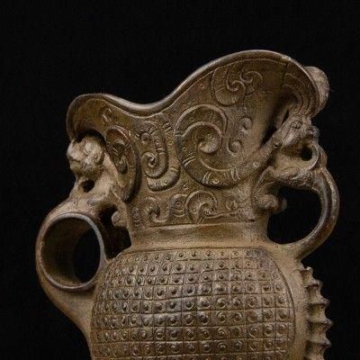 三本足のカップ 銅 製 装飾品 工芸品 美術品 置物