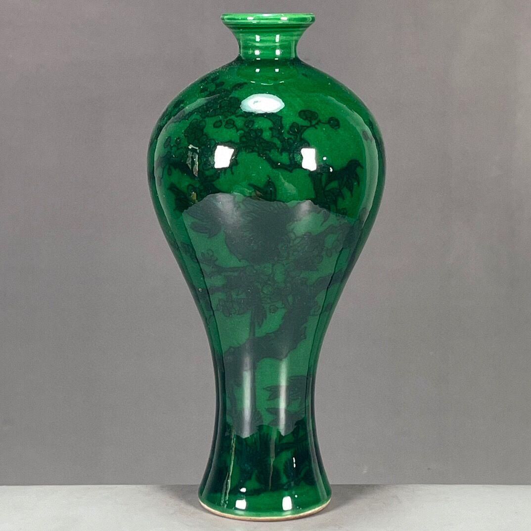 清乾隆緑釉梅花図紋梅瓶 景徳鎮 陶磁器 装飾品 工芸品 美術品 置物