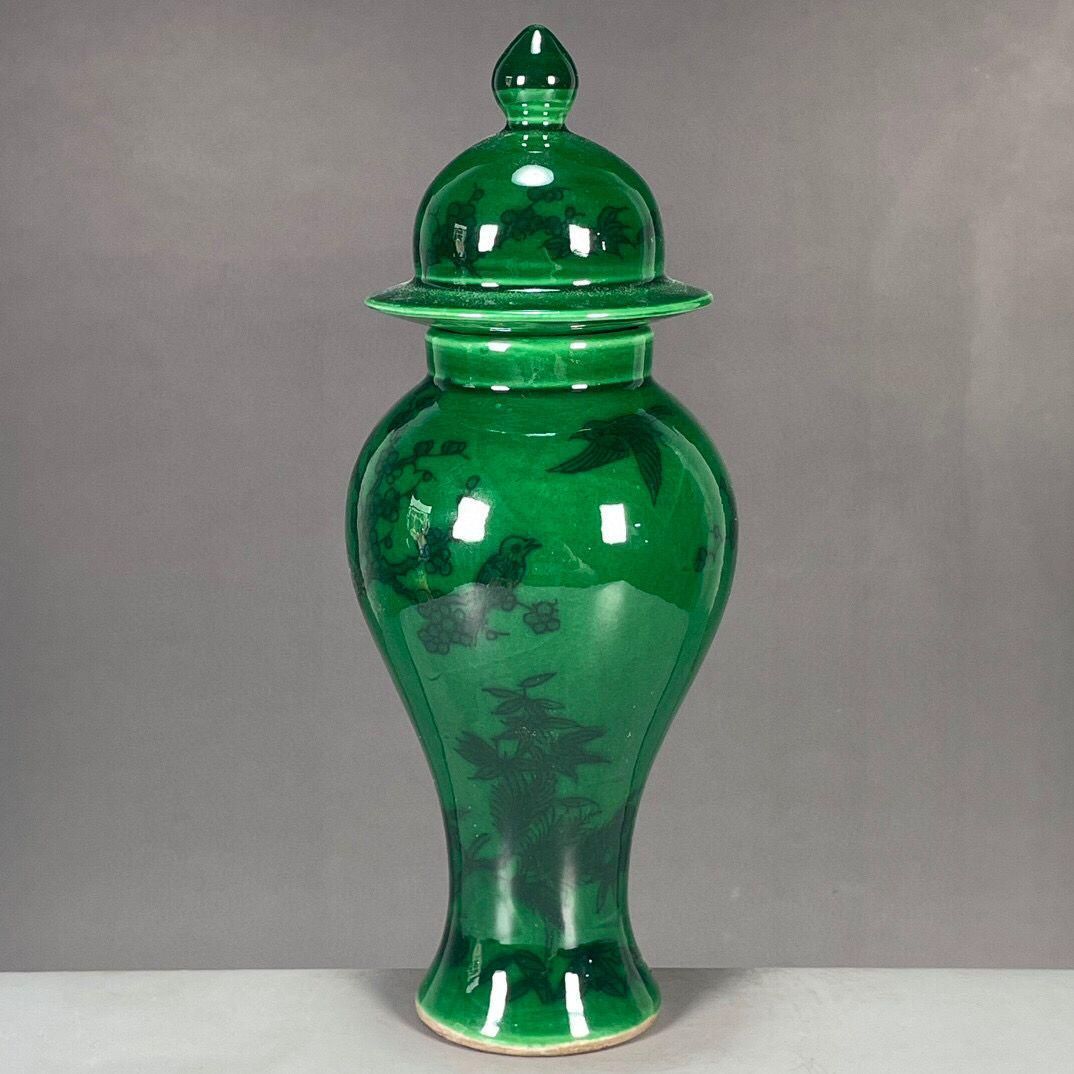 孔雀緑釉双蟾竜紋壺 景徳鎮 陶磁器 現代工芸品 美術品 装飾品 置物 孔雀緑釉双蟾竜紋壺 景徳鎮 陶磁器 現代工芸品 美術