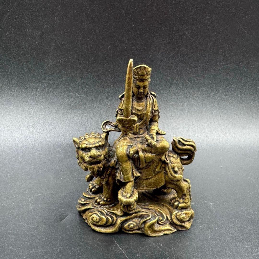 仏教美術 仏像 小仏像 青獅子文殊菩薩坐像 銅製品 置物 - メルカリ