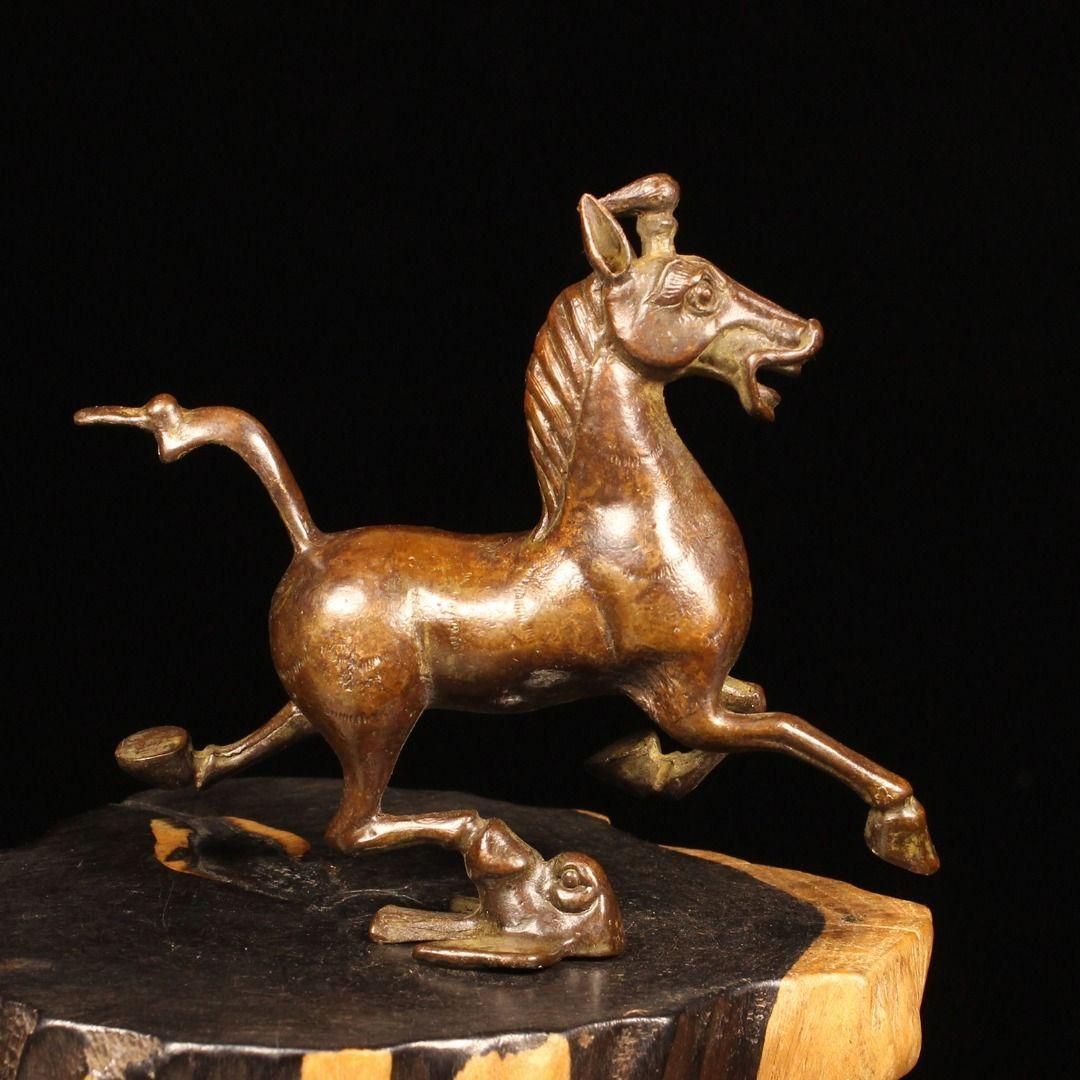 銅 細工 馬踏飛燕 工芸品 美術品 置物 - メルカリ