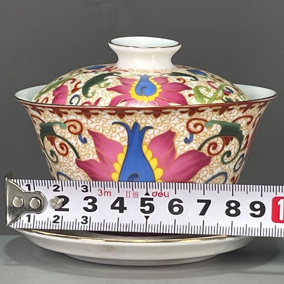 中国茶器 粉彩花卉図紋三才蓋碗