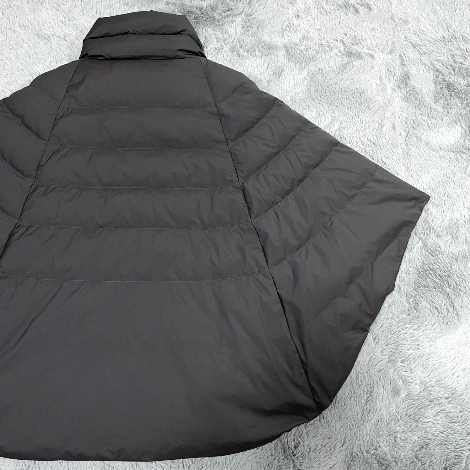 美品✨ナノユニバース 西川ダウン スタンドカラーダウンポンチョ ダークグレー 極美品✨ナノユニバース 西川ダウン スタンドカラーダウンポンチョ