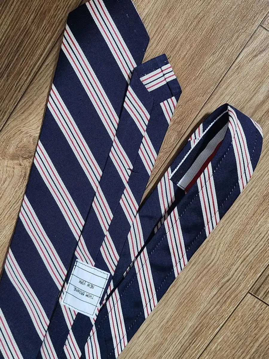 トム・ブラウン ネクタイ - メルカリ