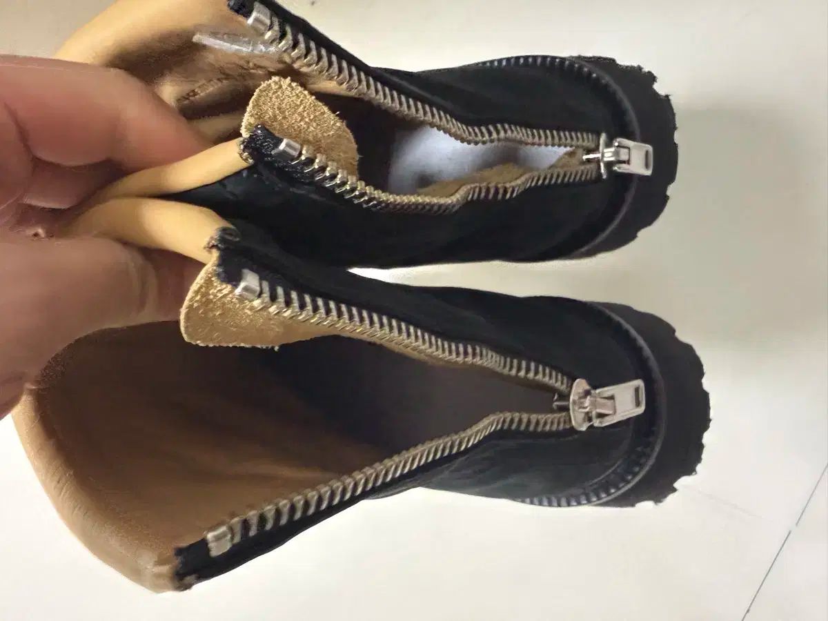 m*中様 [正規品｜美品] MM6 ブラックオープントゥアンクルブーツ マルジェ m*中様 [正規品｜美品] MM6 ブラックオープントゥアンクルブーツ