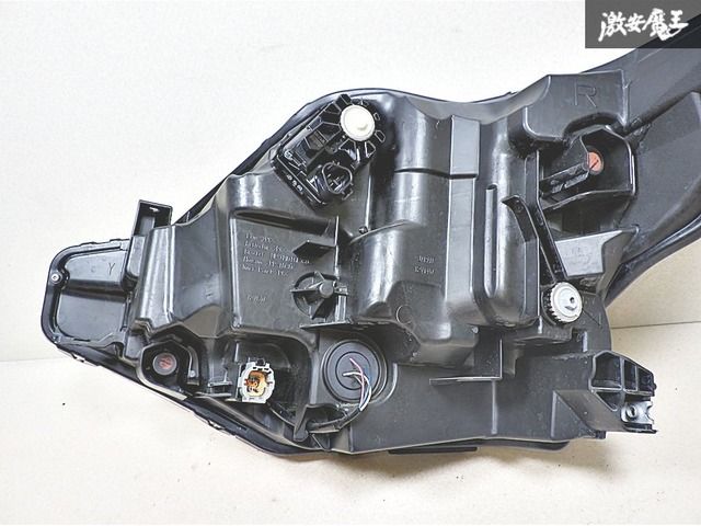 NISSAN 日産 純正 B44A B45A ルークス ハイウェイスター 前期 LED