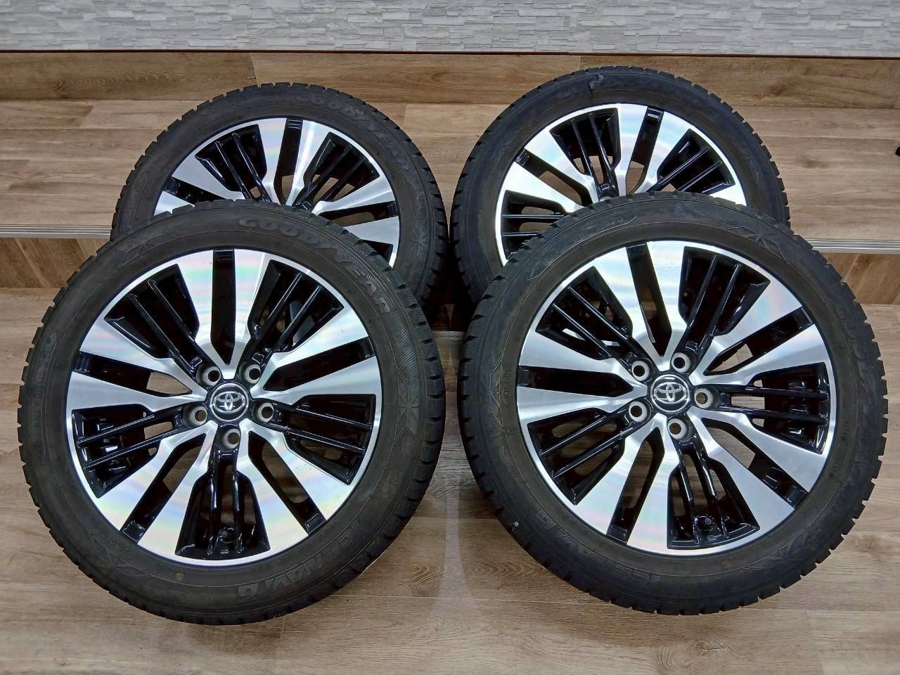 送料無料】【1本パンクあり】アルファード30後期 SCパッケージ 純正