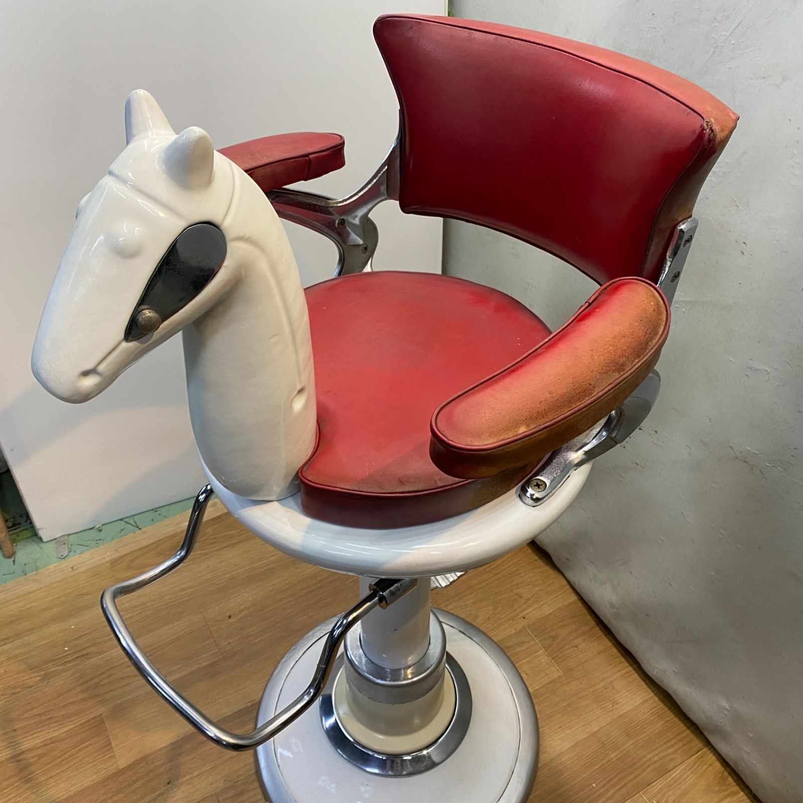 ED-129 昭和レトロ子供用理容椅子（タカラ）（シート張替込） - メルカリ
