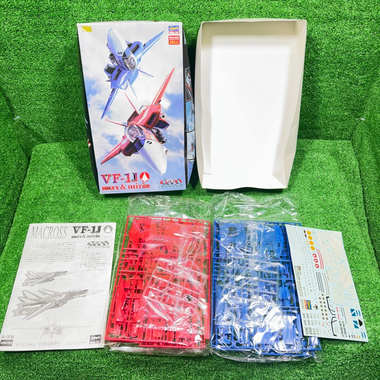 未組立】ハセガワ 1/72 VF-1J バルキリー マックス＆ミリア 2機セット