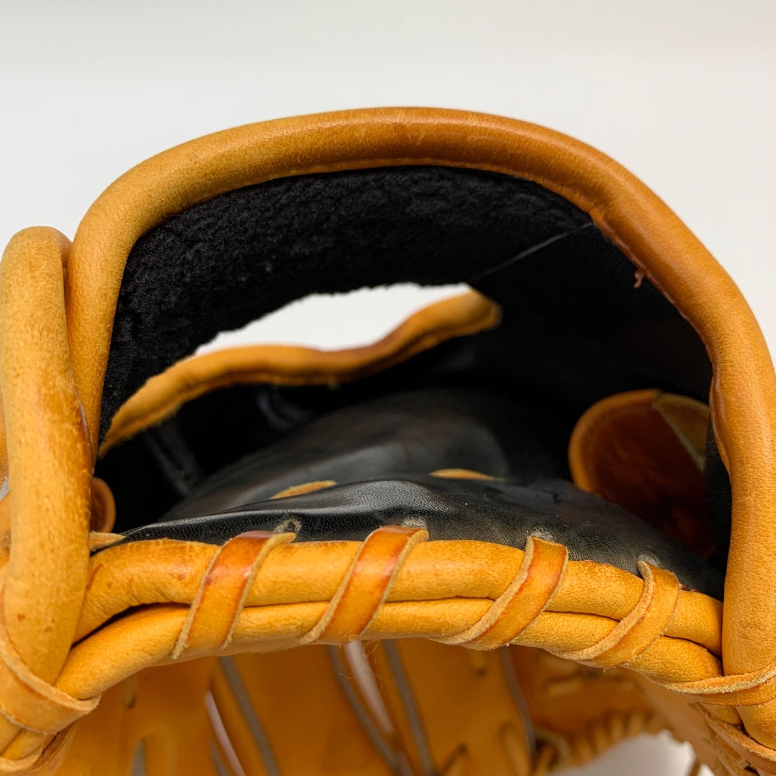 早いもの勝ち】Glom 軟式グローブ 内野手用 早いもの勝ち】Glom 軟式