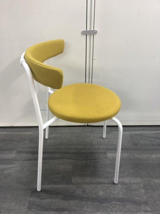 中古品】コクヨ デイズオフィスシリーズ スタッキングチェア4脚セット