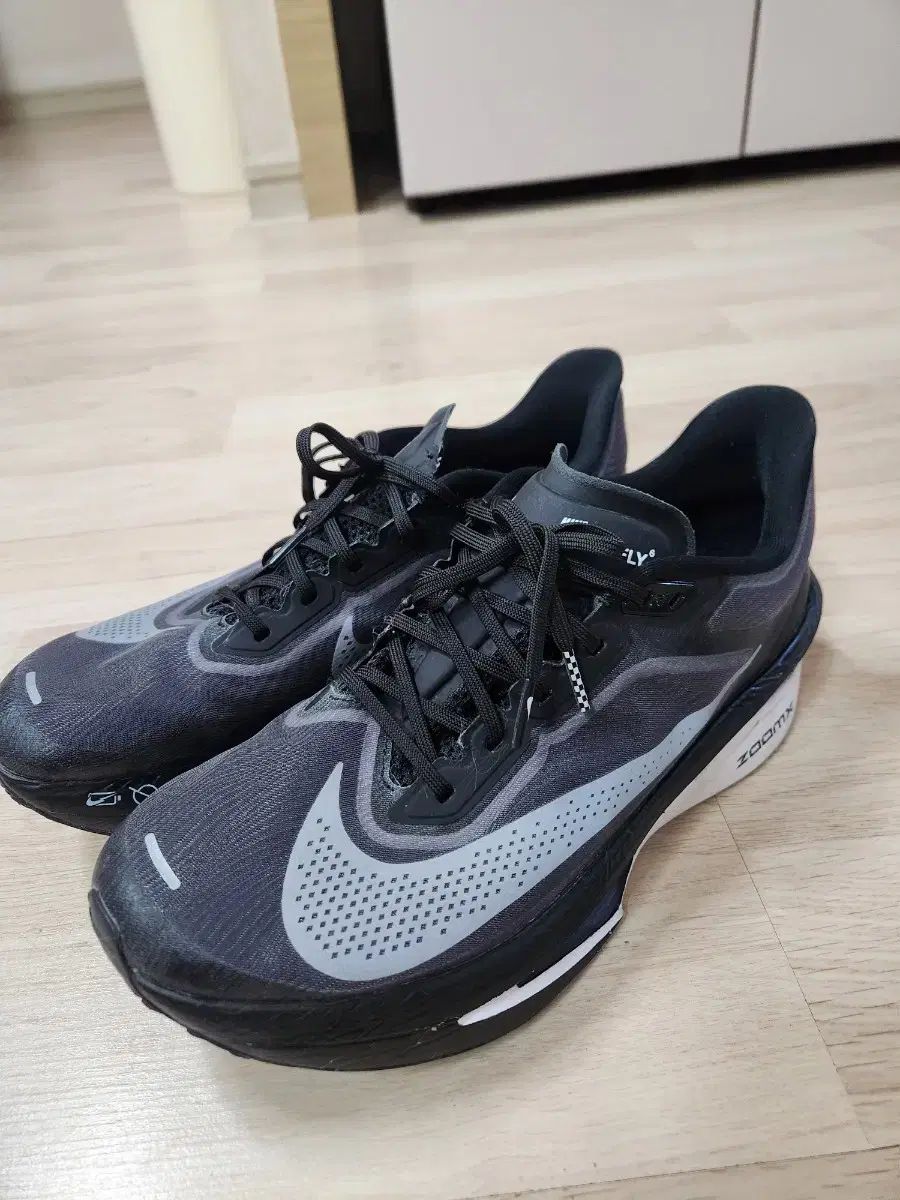 ナイキ ズーム フライ 6 ブラック ライト スモーク グレー 280cm