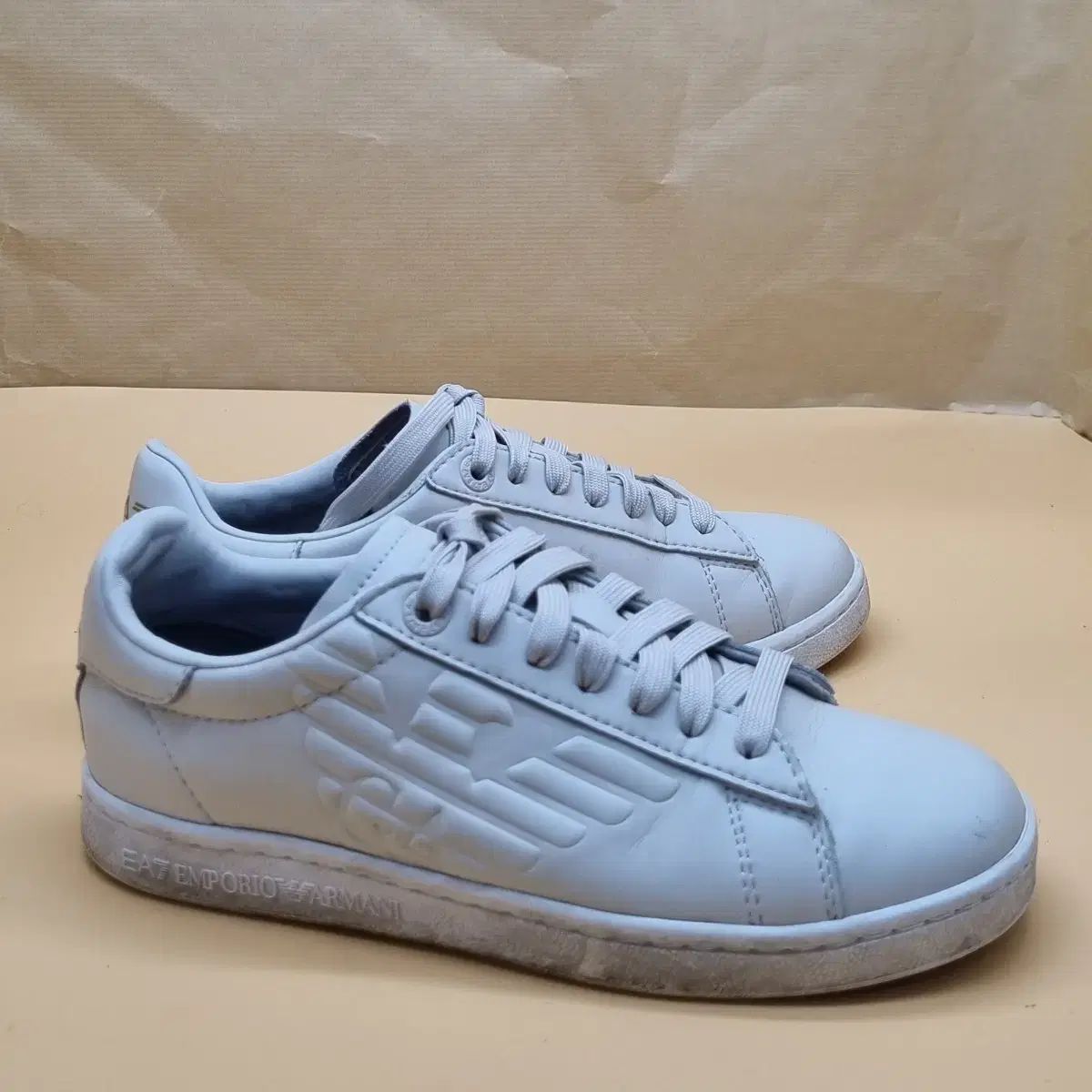 エンポリオアルマーニ レディーススニーカー 240 - メルカリ