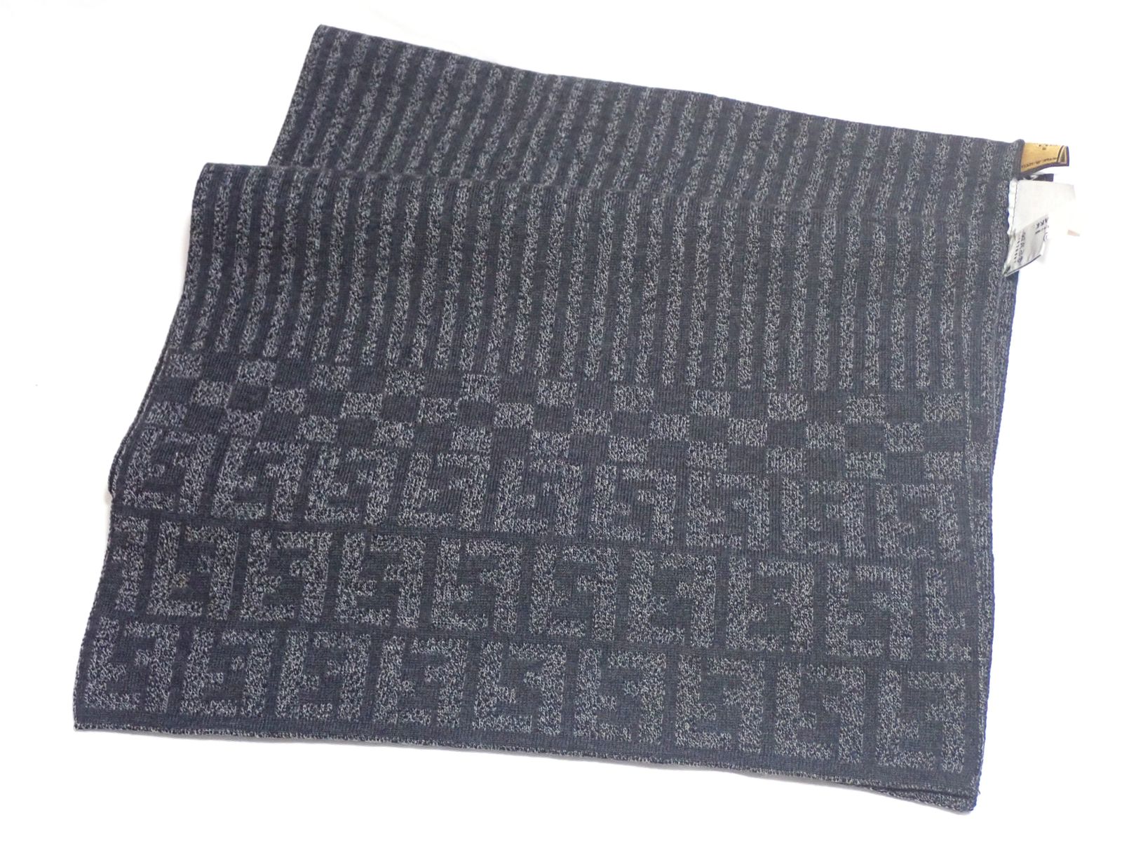 FENDI フェンディ ズッカ柄 ペカン ウール マフラー グレー系カラー