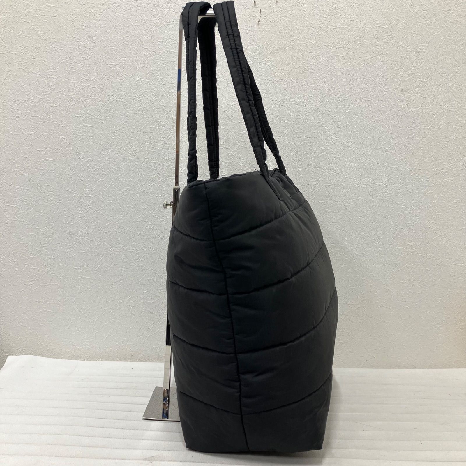 新品UGG キルティングバックパック 黒 6264-0002-co1.jpg