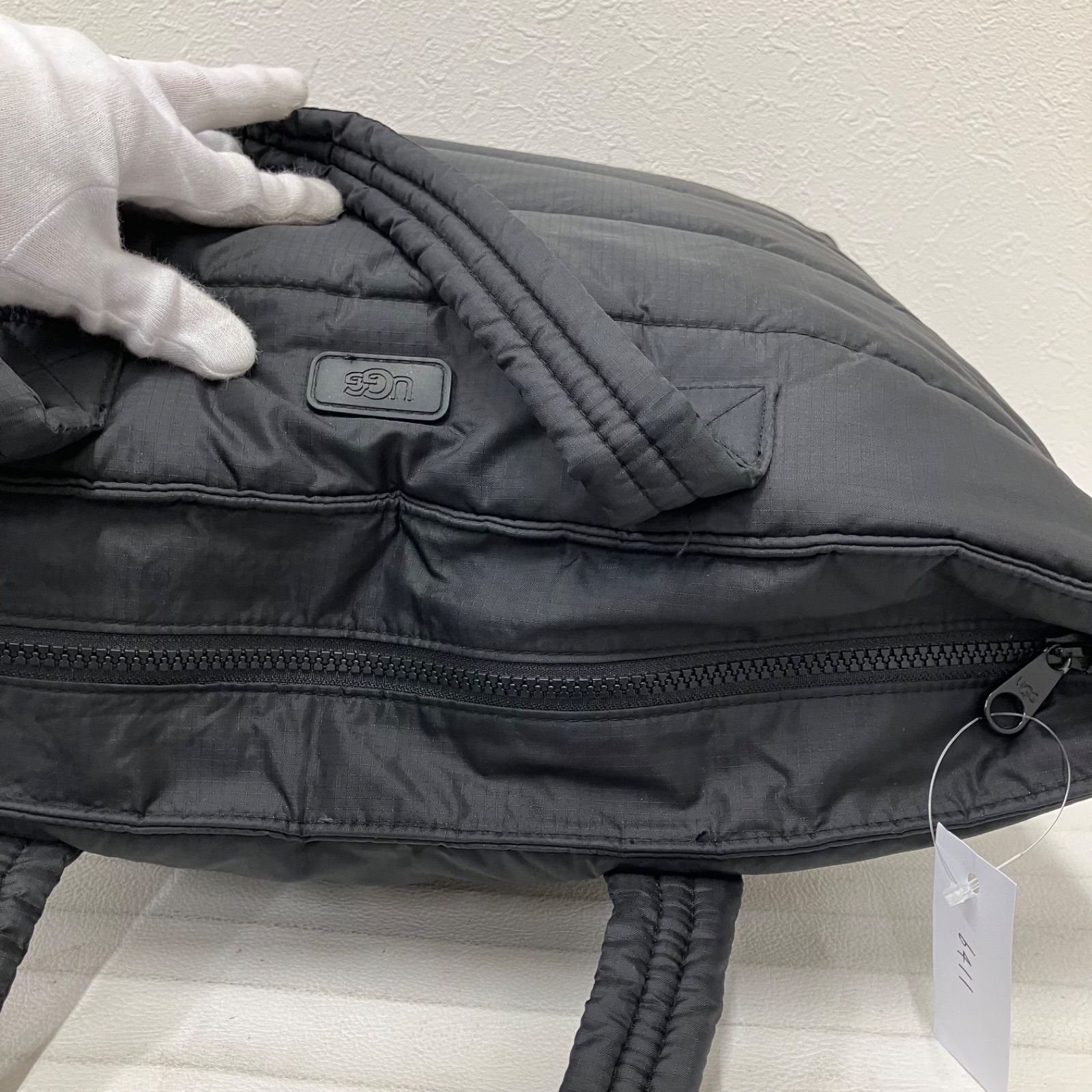 新品UGG キルティングバックパック 黒 UGG Australia（アグオーストラリア） 「UGG」 ショルダーバッグ ONE