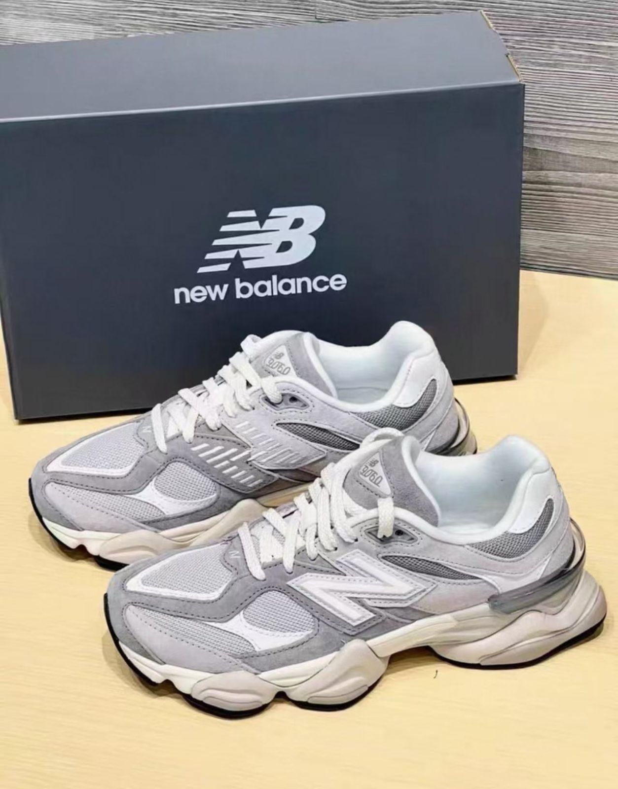 New Balance U9060EEE グレー／ホワイト ニューバランス 9060 厚底ユニ
