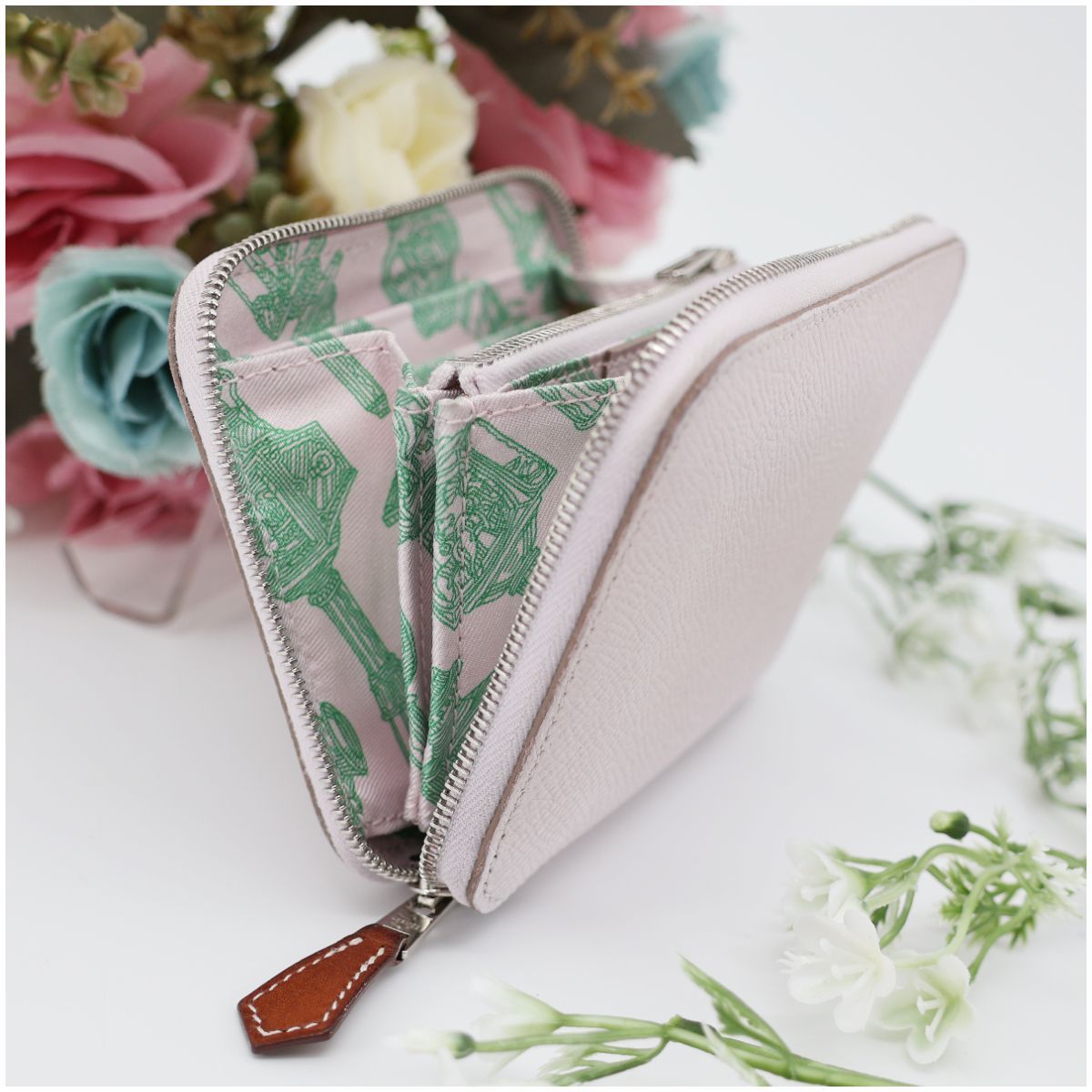 HERMES エルメス アザップ シルクイン コンパクト モーヴペール ヴォー