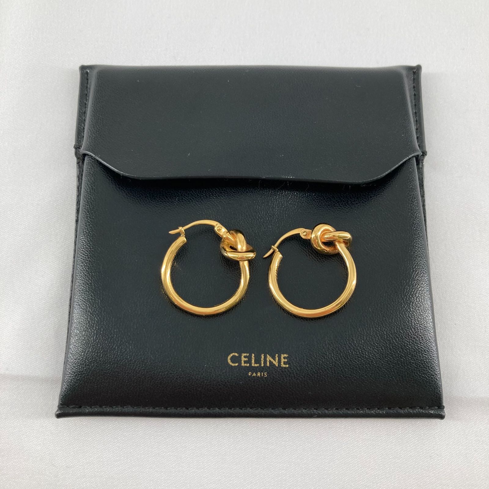 CELINE（セリーヌ）ノット スモール フープ ピアス SCA0222 ゴールド