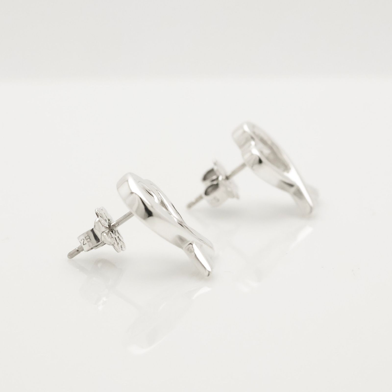 美品　Tiffany & Co. 　スタッドピアス　パロマピカソ　ダイヤモンド 美品 Tiffany & Co. スタッドピアス パロマピカソ ダイヤモンド パロマ