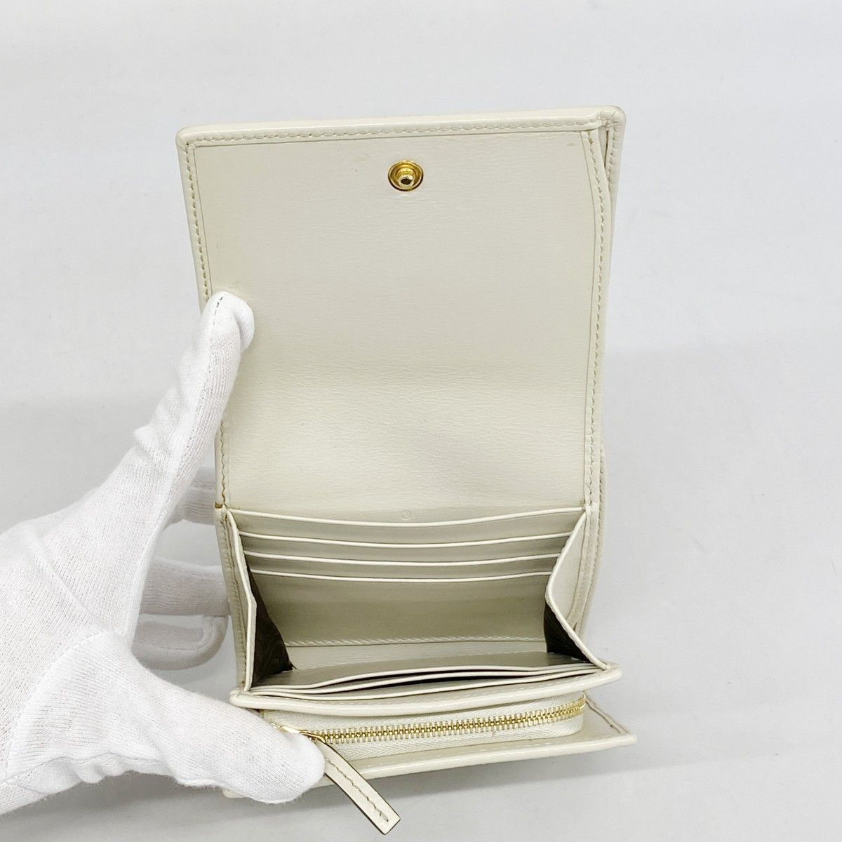 極美品✨グッチ◇折り財布　スプリーム白レザー　ゴールド金具ホースビット1955 GGキャンバス GUCCI グッチ 1955 ホースビット GG スプリーム 二つ折り
