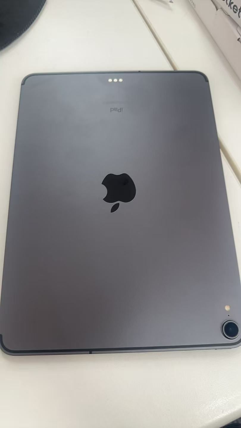 液晶訳あり iPad Pro 11インチ 第1世代 Wi-Fi+Cellular 64GB MU0M2J/A