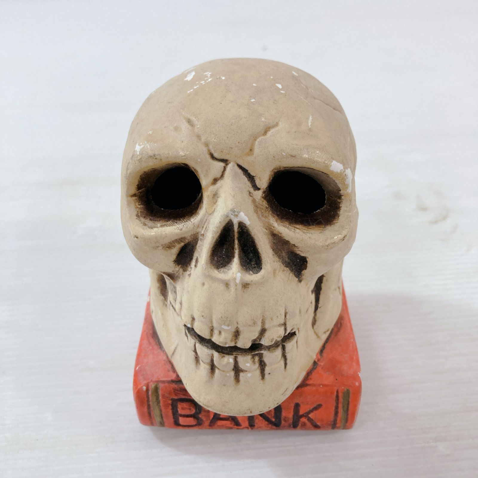 ヴィンテージ スカル型貯金箱 蓋なし 陶器製 貯金箱 - メルカリ