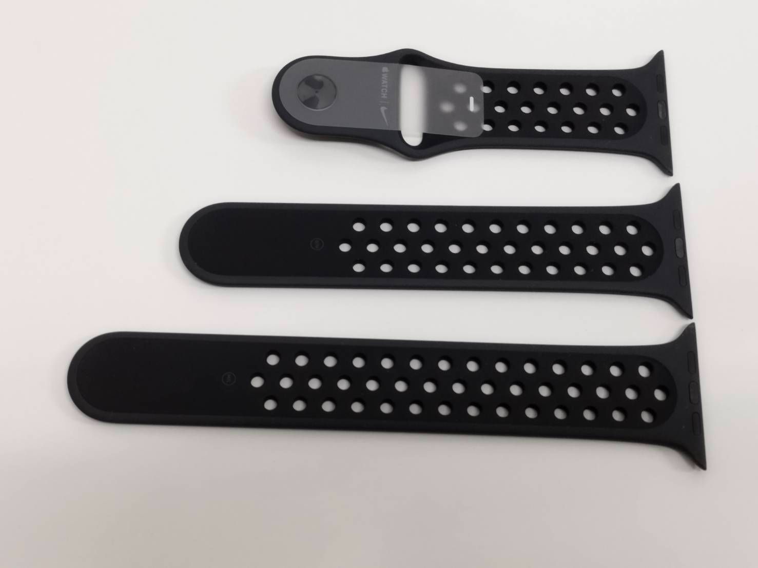 Apple Watch Nike Series 3/GPS/42mm/A1859/スペースグレー〈MTF42J/A