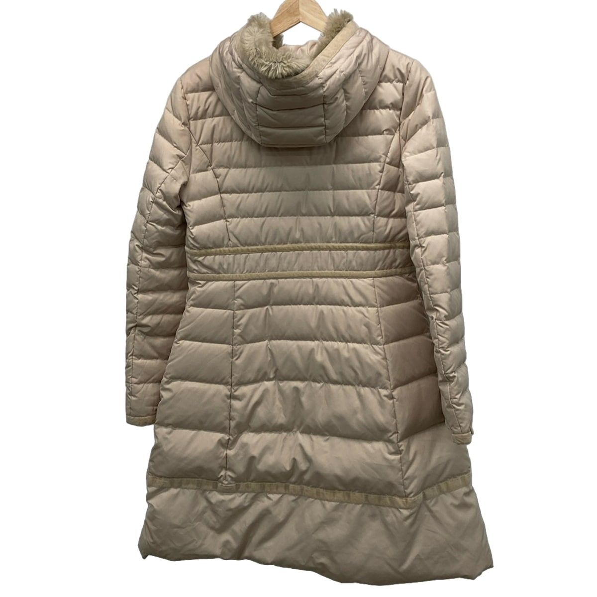 ✨新品✨TOCCA☆フェイクファーコート☆6❤️ TOCCA(トッカ) コート サイズ6 M レディース美品 - ベージュ 長袖