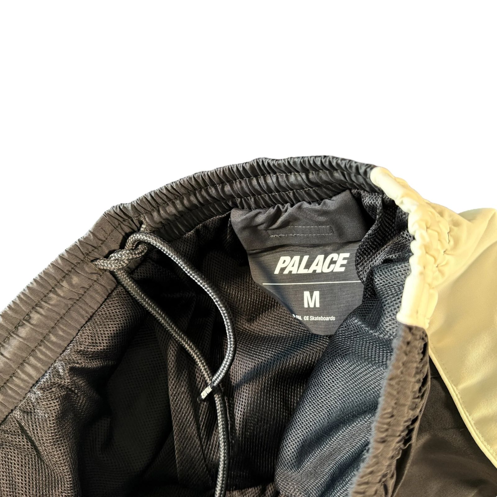 Palace PIPED JOGGER BLACK M - メルカリ