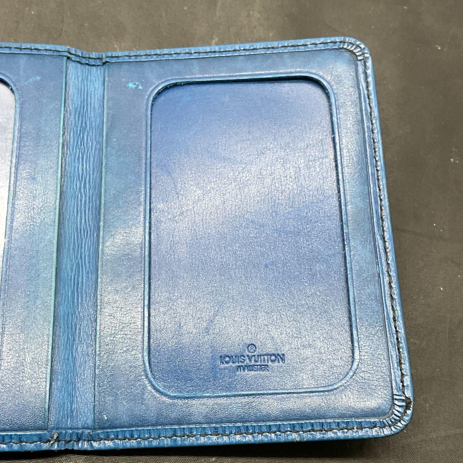 ヴィトン エピ カードケース ルイヴィトン エピ カードケース B25103248 - メルカリ
