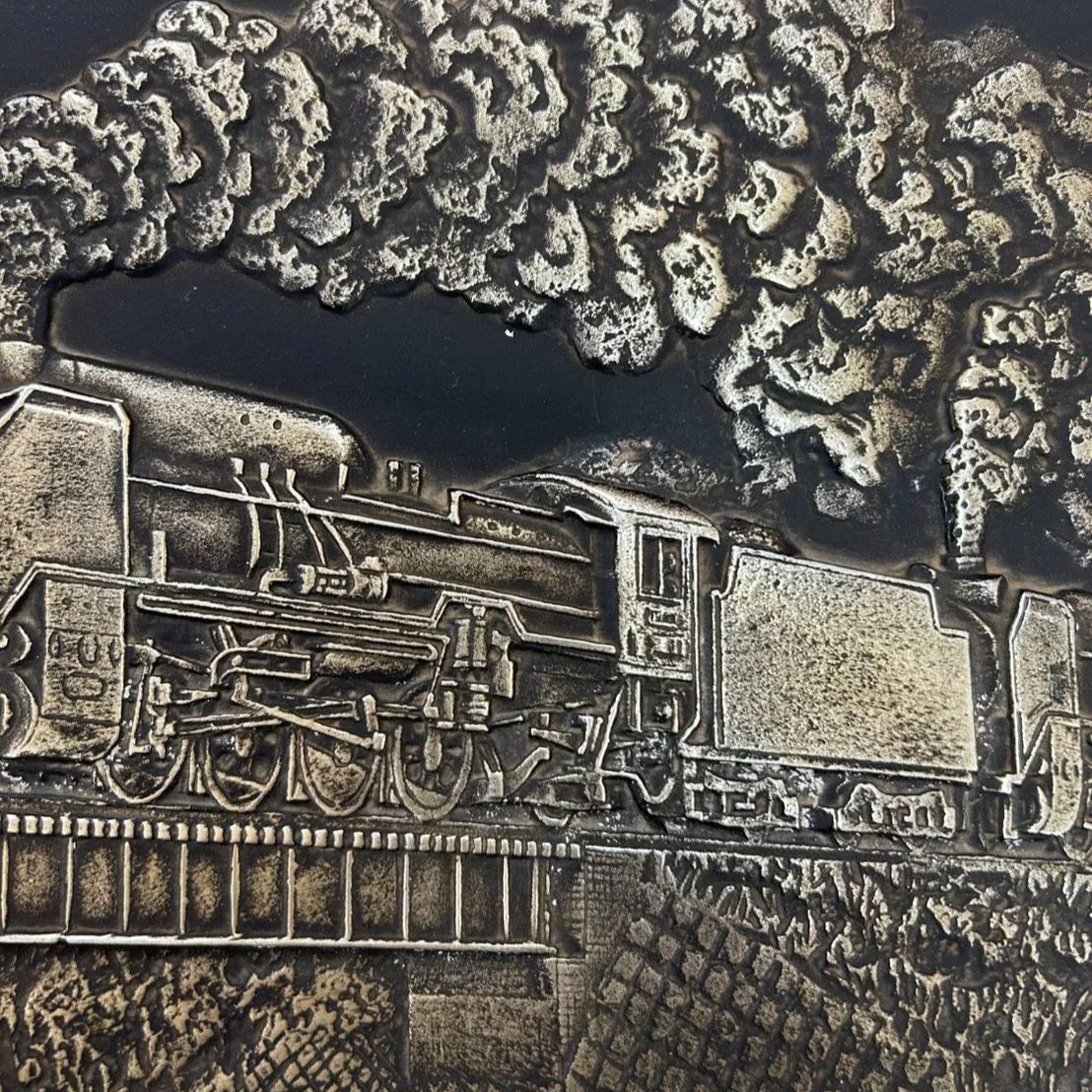 ◎【✨鉄道✨】置物 レリーフ 蒸気機関車 K IKUCHI 金属製 ずっしり