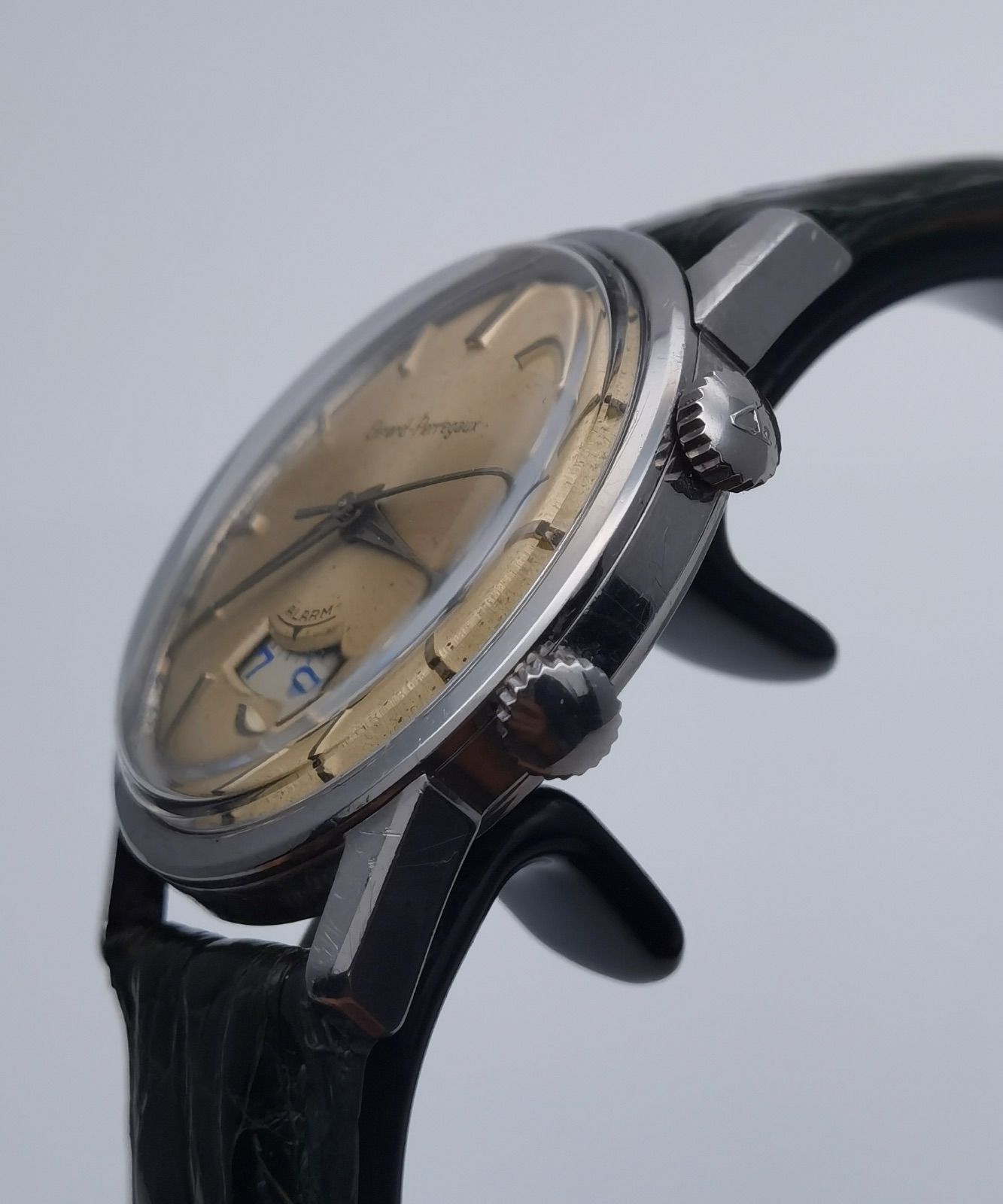 ジラールペルゴ GIRARD PERREGAUX ラウンド アラーム ヴィンテージ SS