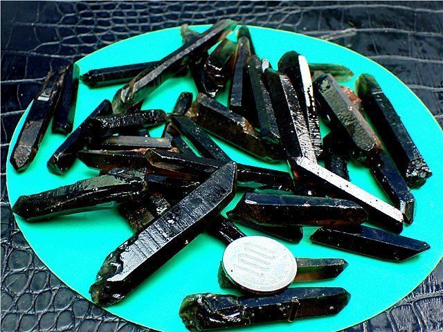 チベット産天然モリオン(黒水晶）原石B88C3/28C11D - メルカリ