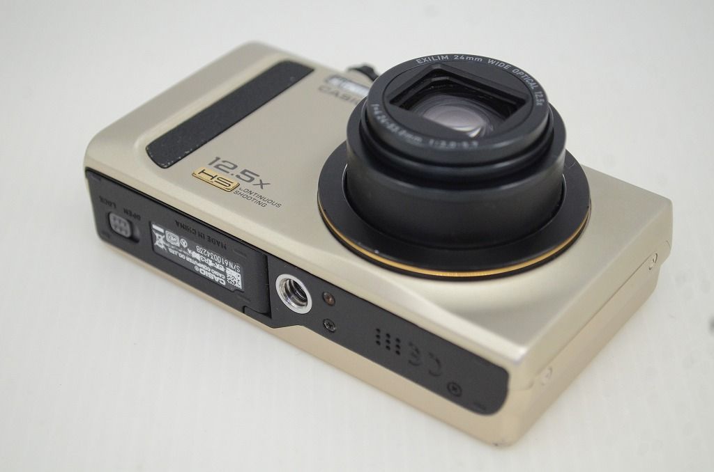 良品 CASIO カシオ HIGH SPEED EXILIM EX-ZR300 コンパクトデジタル