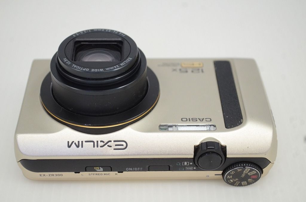 CASIO エクシリム　コンパクトデジタルカメラ　EX-ZR300 ゴールド CASIO エクシリム コンパクトデジタルカメラ EX-ZR300 ゴールド カシオ