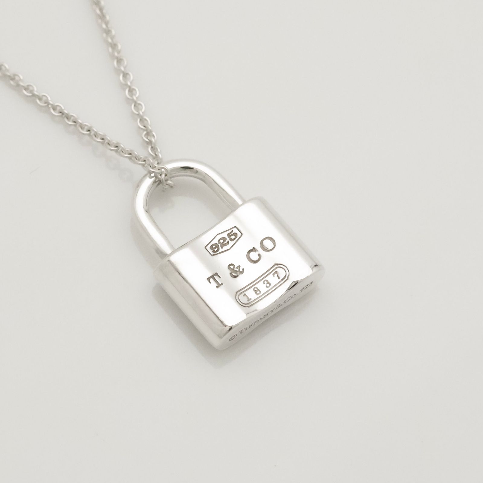 美品 TIFFANY ギフトボックスロック チャーム シルバーネックレス 230124-7-1.jpg
