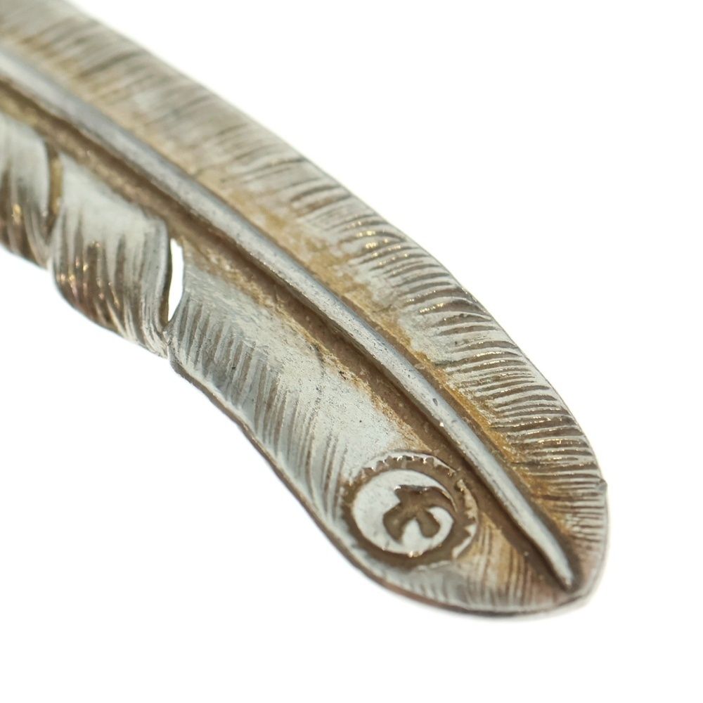 goro's (ゴローズ) 【現行】上銀特大フェザー 左向き ペンダントトップ