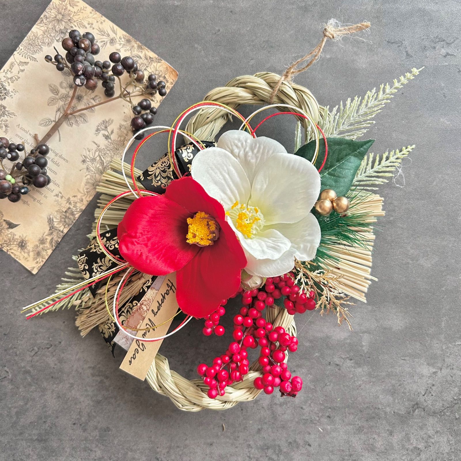 9 い草 紅白椿の八の字しめ縄リース お正月飾り 玄関リース
